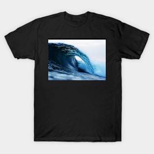 OUTER REEF TUBE DESIGN T-Shirt